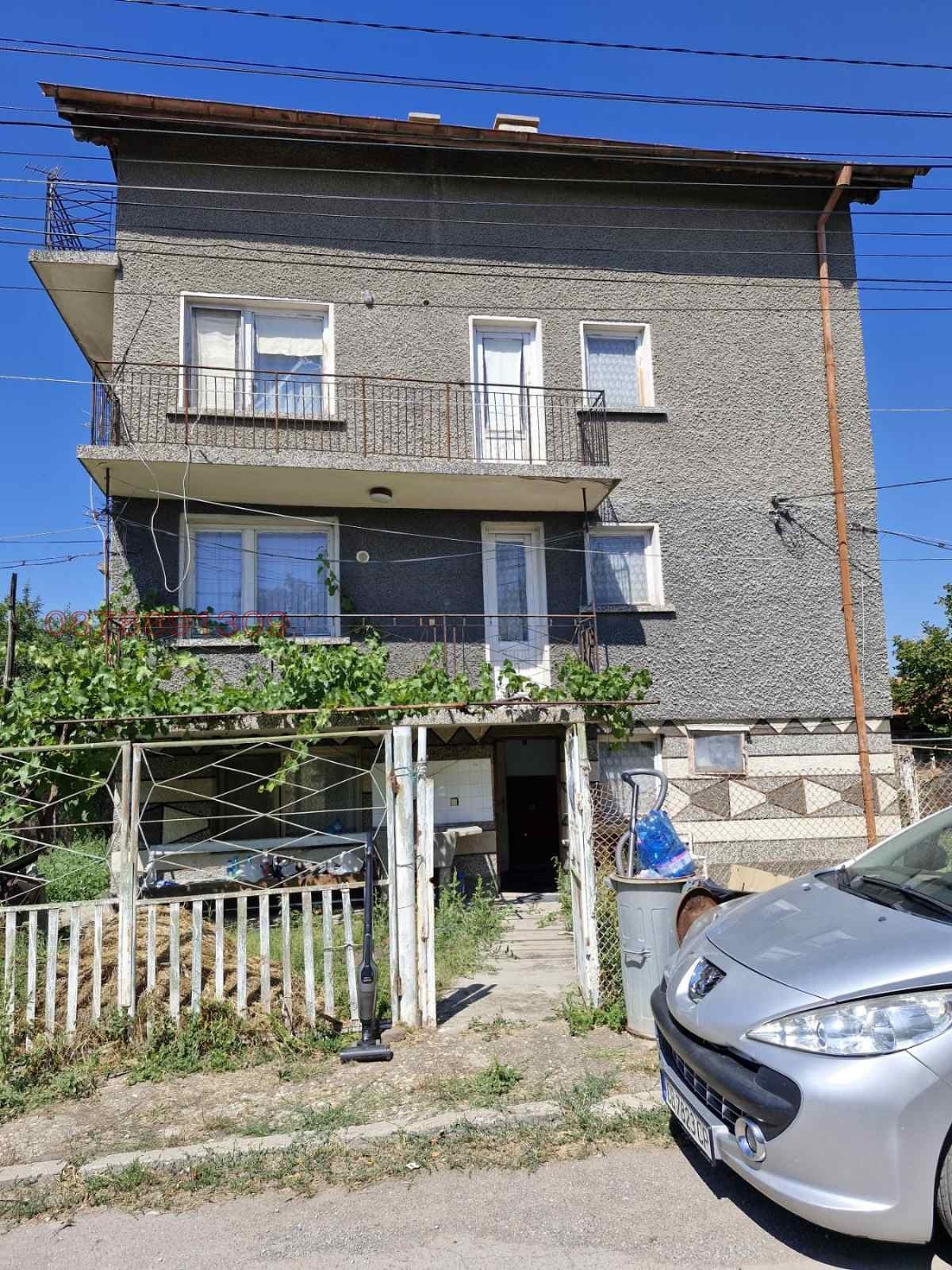 Продава КЪЩА, гр. София, с. Волуяк