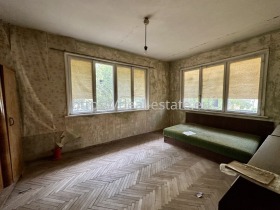 De vânzare 2 dormitoare