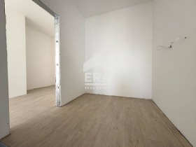 Maisonette Pobeda, Warna 11