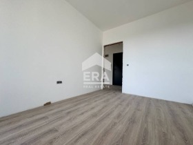 Maisonette Pobeda, Warna 5