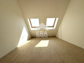 Maisonette Pobeda, Warna 9