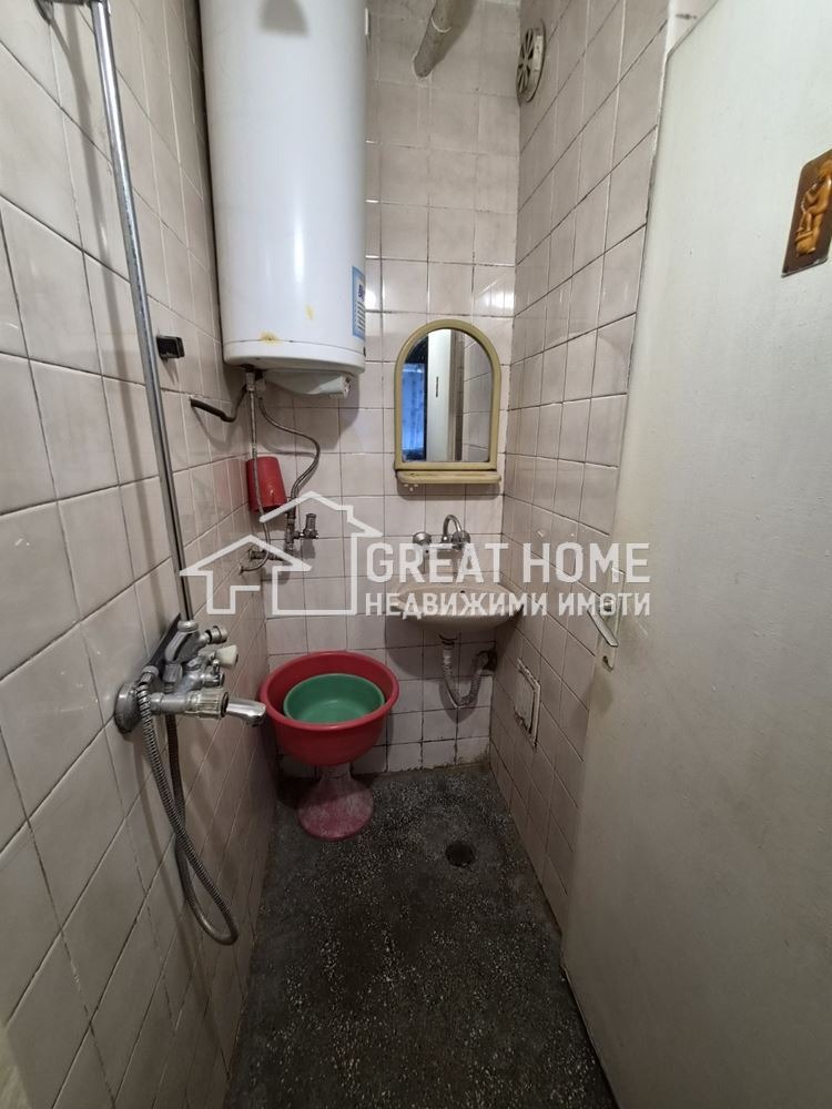 Продава МНОГОСТАЕН, гр. Търговище, Вароша, снимка 6 - Апартаменти - 56103061