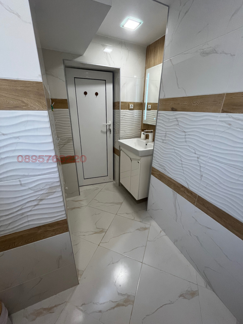 Продава КЪЩА, с. Божурица, област Плевен, снимка 13 - Къщи - 52782847