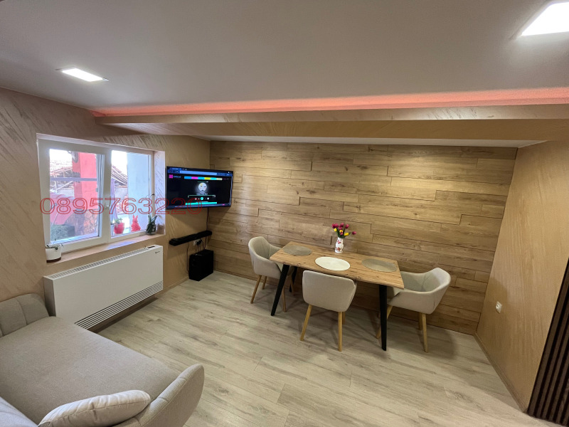 Продава КЪЩА, с. Божурица, област Плевен, снимка 2 - Къщи - 52782847