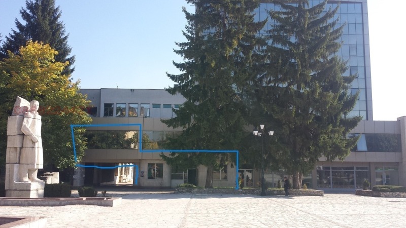 Продава МАГАЗИН, гр. Разлог, област Благоевград, снимка 2 - Магазини - 52784786