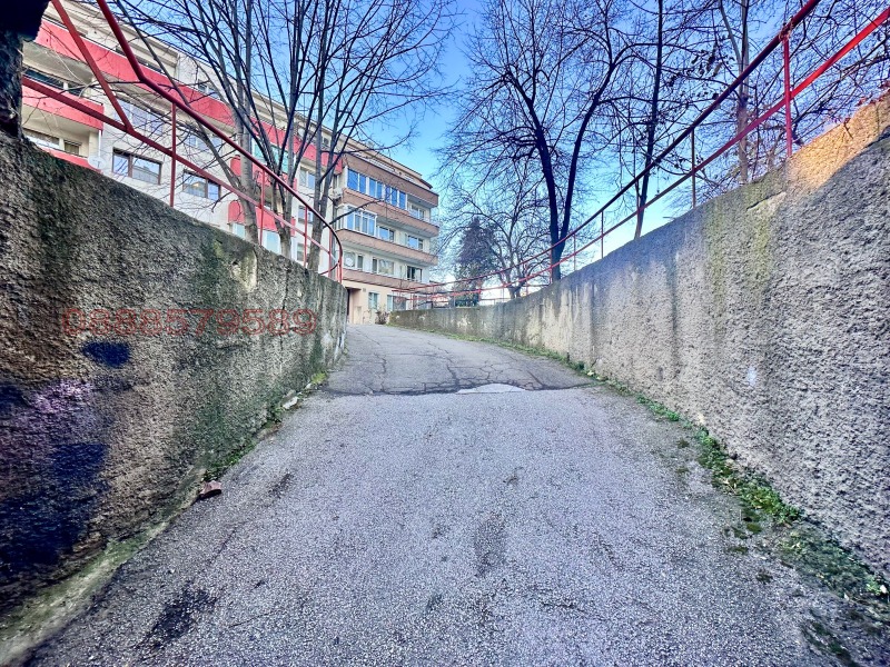 Продава ГАРАЖ, ПАРКОМЯСТО, гр. София, Медицинска академия, снимка 8 - Гаражи и паркоместа - 52917261