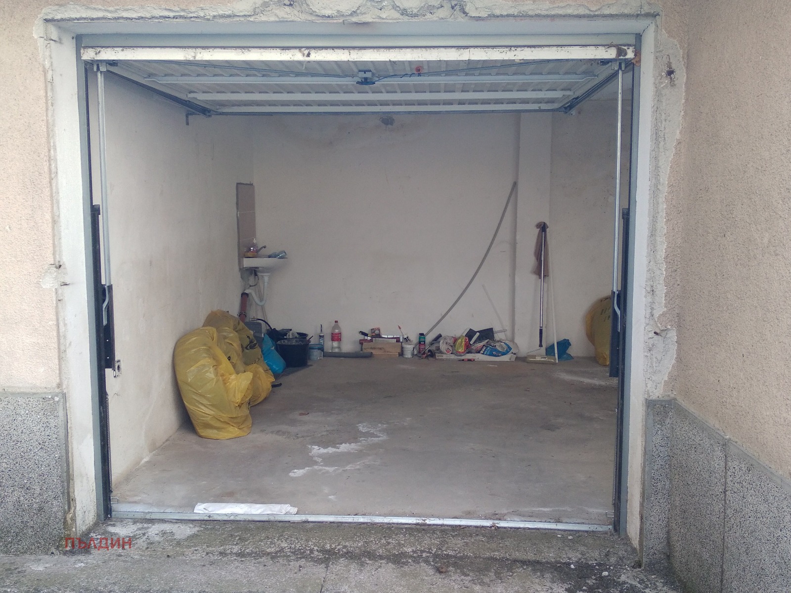 Продава ГАРАЖ, ПАРКОМЯСТО, гр. Пловдив, Въстанически, снимка 3 - Гаражи и паркоместа - 55991762
