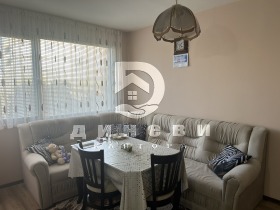 2 bedroom Tri chuchura - yug, Stara Zagora 1