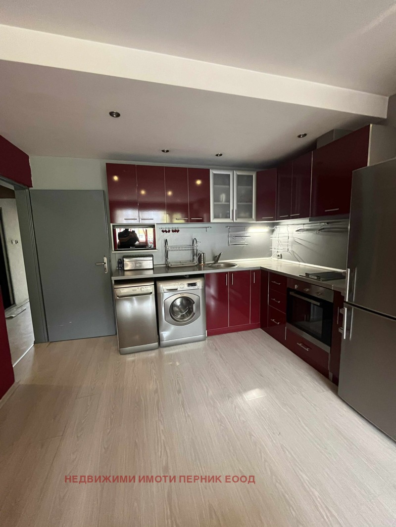 Продава  2-стаен град Перник , Изток , 66 кв.м | 57927800 - изображение [3]