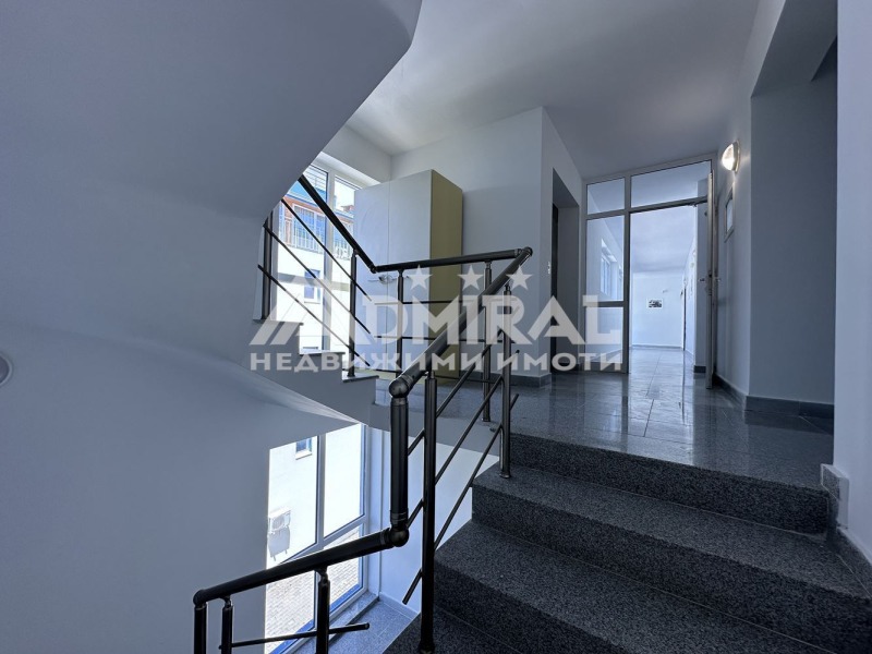 Na prodej  3+ ložnice oblast Burgas , Pomorie , 135 m2 | 83054437 - obraz [12]
