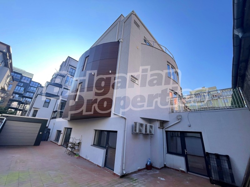 Продава МНОГОСТАЕН, гр. Варна, Център, снимка 4 - Апартаменти - 53591572