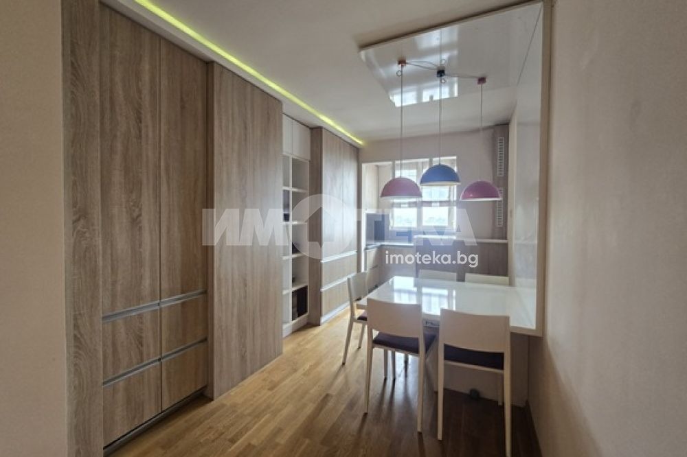 Продава 2-СТАЕН, гр. Пловдив, Кършияка, снимка 2 - Апартаменти - 54027400