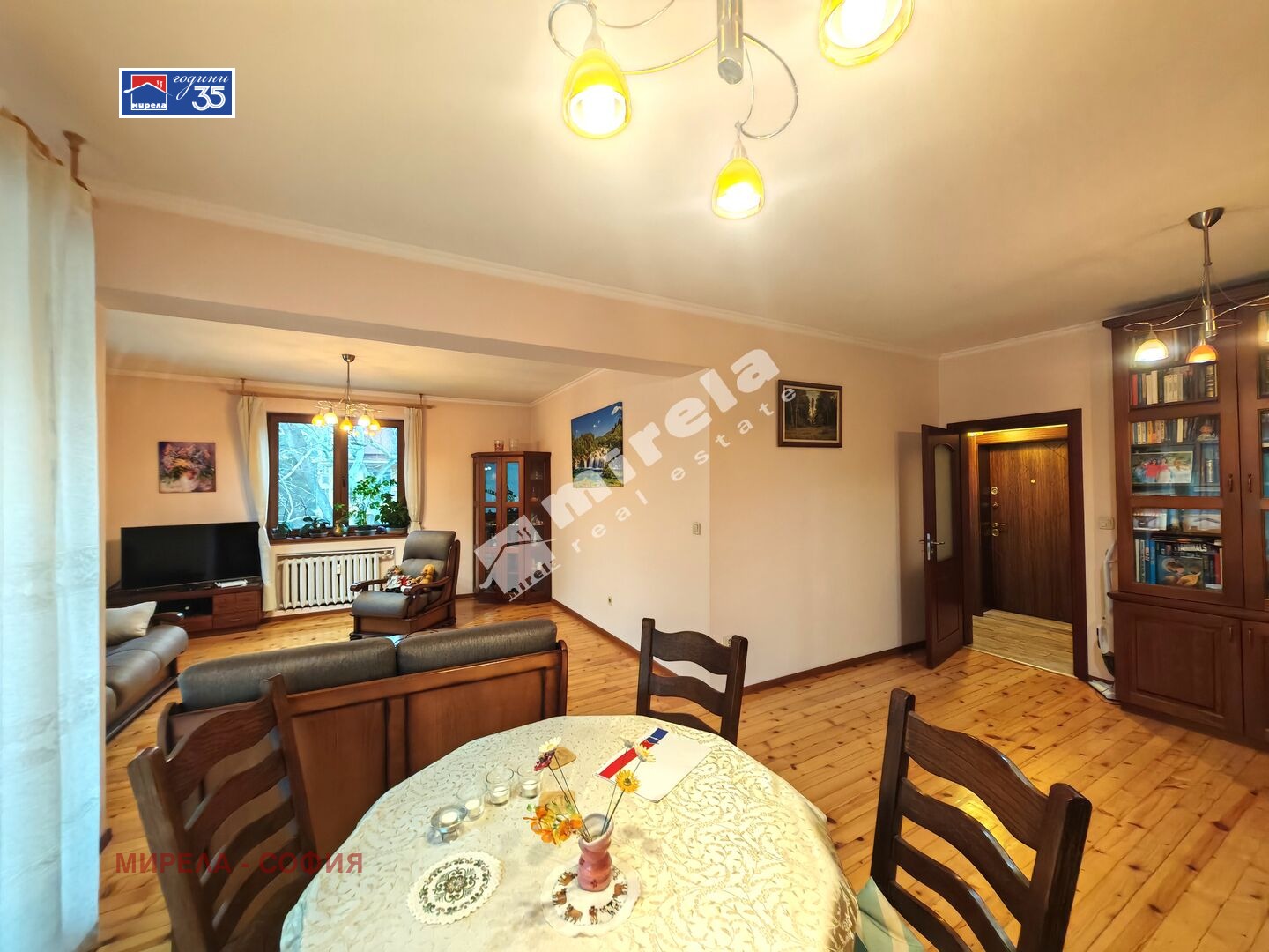 Продава ЕТАЖ ОТ КЪЩА, гр. София, Изток, снимка 3 - Етаж от къща - 54262618