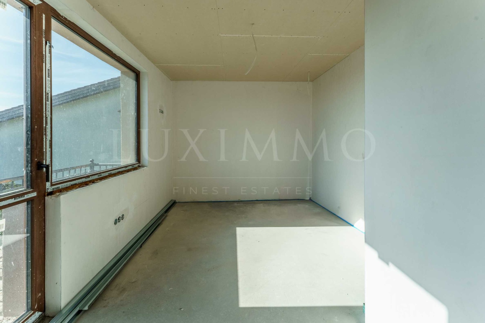 Продава КЪЩА, с. Голяновци, област София област, снимка 13 - Къщи - 53947915