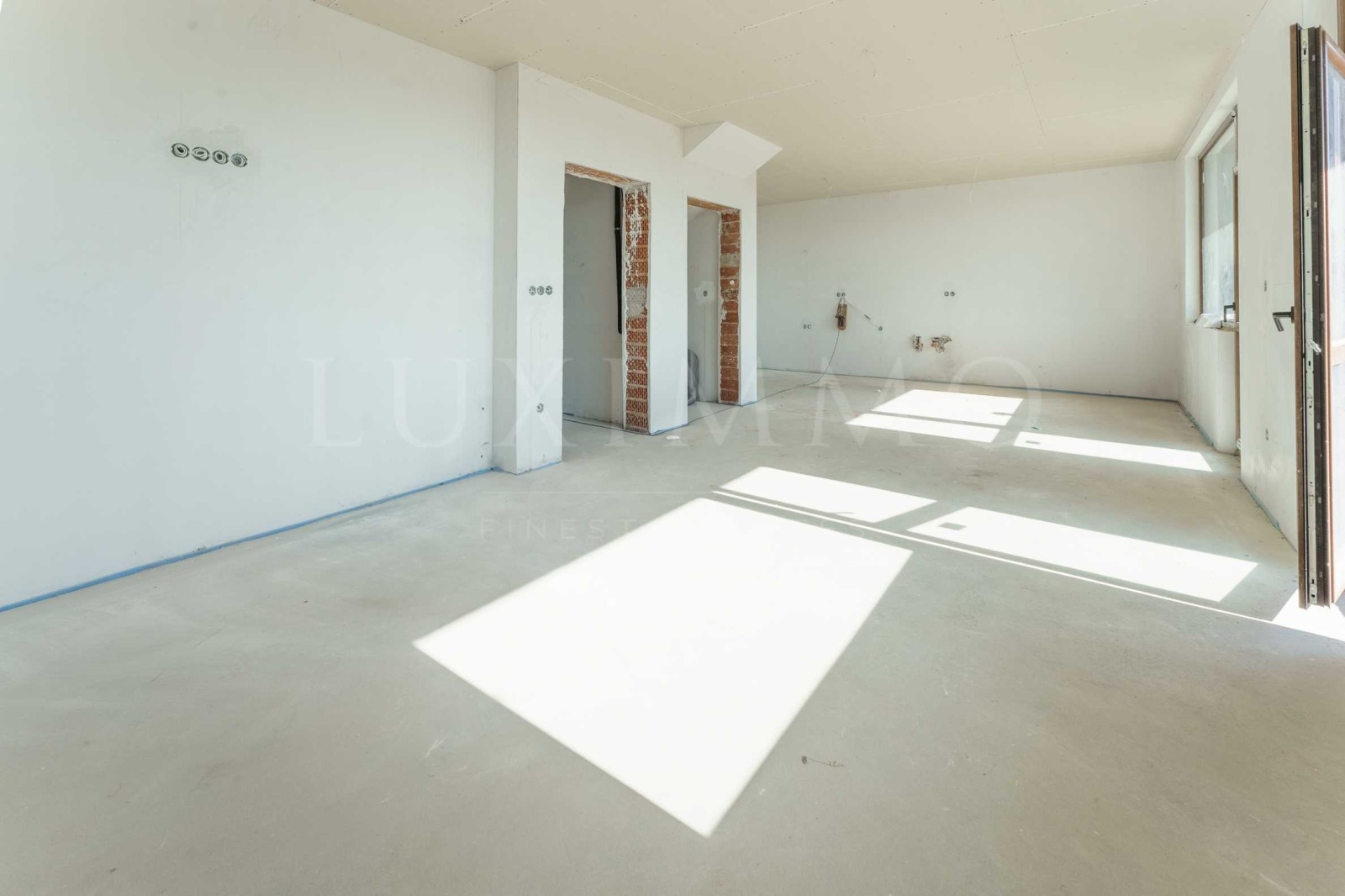 Продава КЪЩА, с. Голяновци, област София област, снимка 5 - Къщи - 53947915