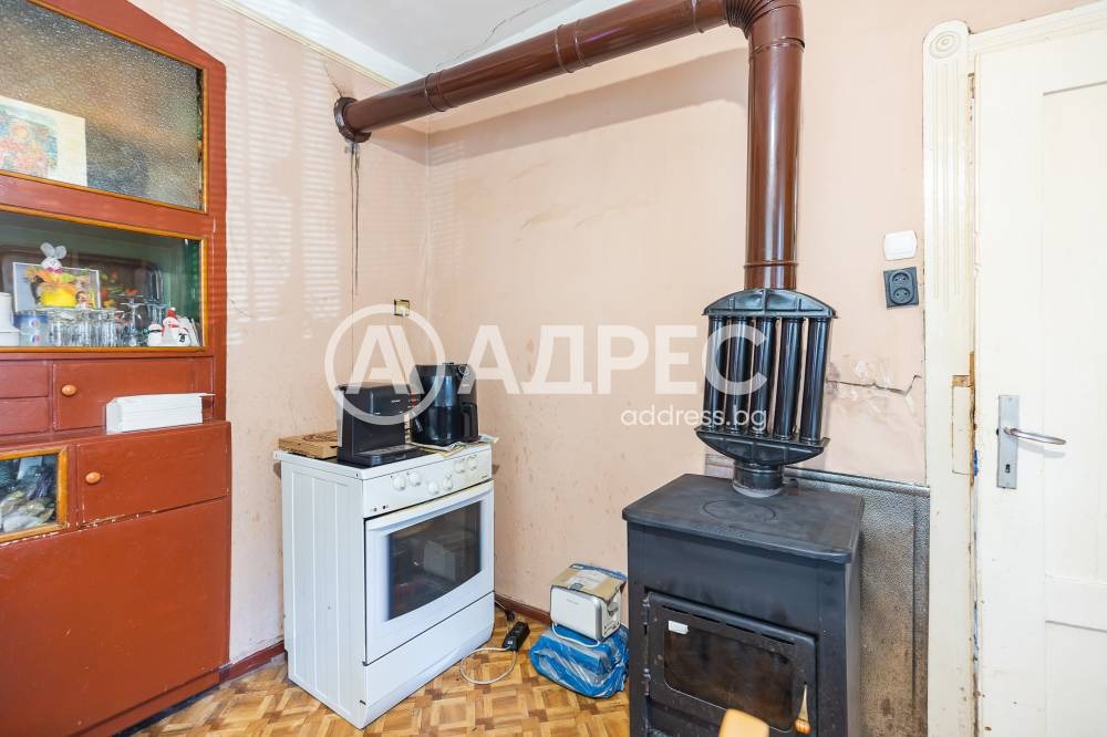 Продава КЪЩА, гр. Варна, Зимно кино Тракия, снимка 8 - Къщи - 55120774