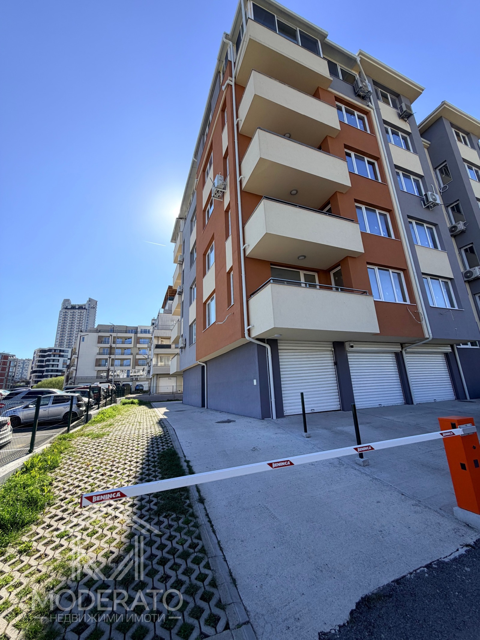 Продава ГАРАЖ, ПАРКОМЯСТО, гр. Бургас, област Бургас, снимка 2 - Гаражи и паркоместа - 54134930