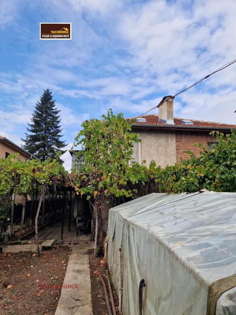 Продава  Къща област Пазарджик , с. Ивайло , 100 кв.м | 42965362