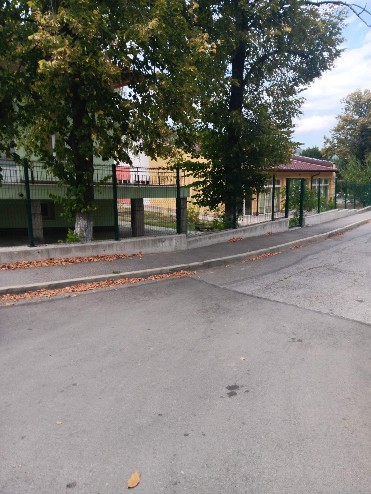 Продава ЕТАЖ ОТ КЪЩА, гр. София, с. Владая