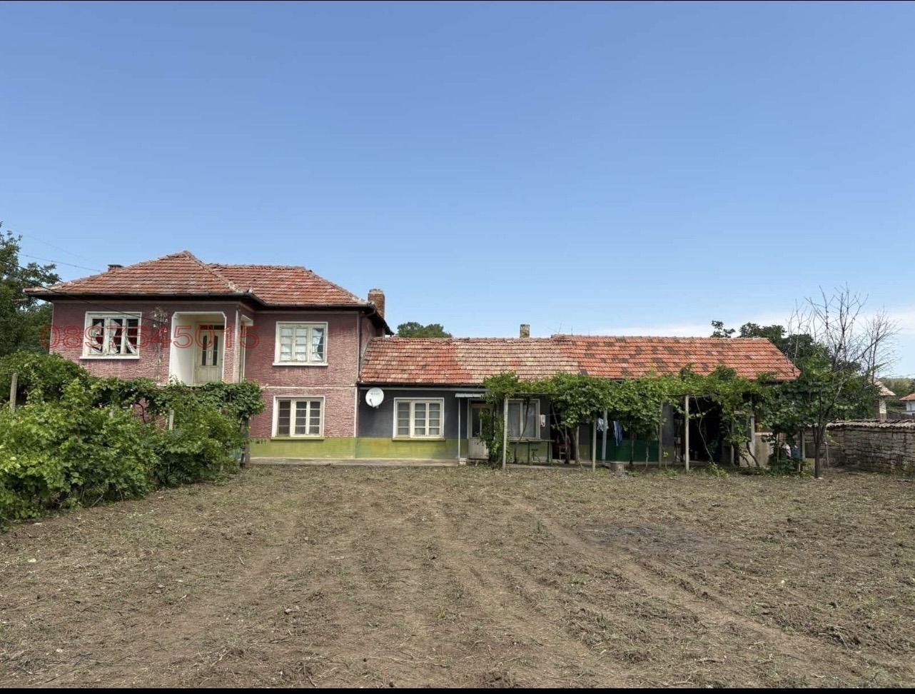 Продава КЪЩА, с. Полски Сеновец, област Велико Търново