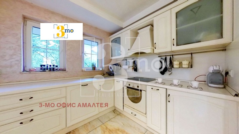 Eladó  Ház Sofia , Bojana , 640 négyzetméter | 93949181 - kép [5]