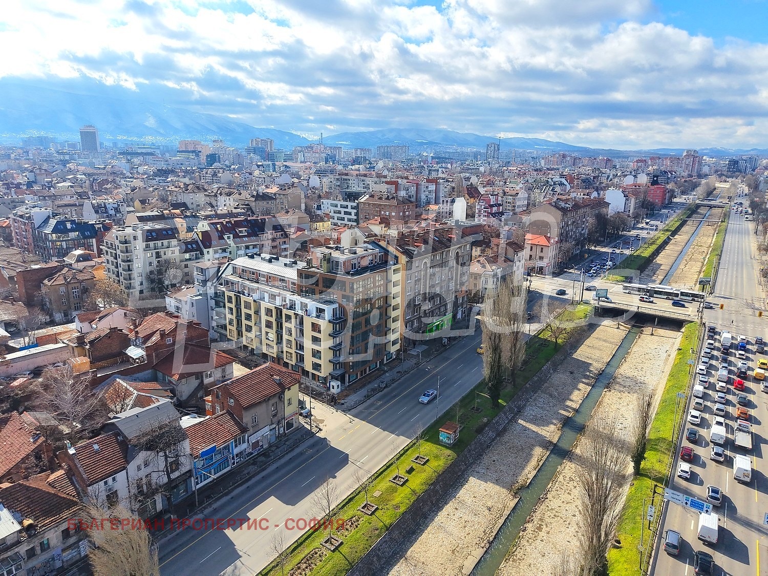 Продава 3-СТАЕН, гр. София, Център, снимка 8 - Апартаменти - 54304161