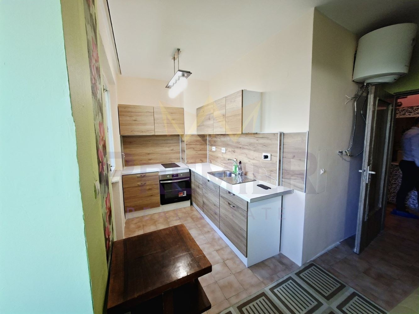Продава 4-СТАЕН, гр. Варна, ВИНС-Червен площад, снимка 3 - Апартаменти - 55987252