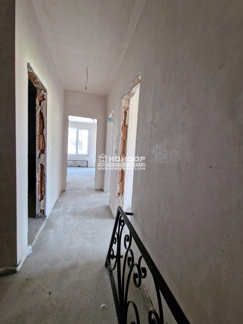 En venta  2 dormitorios Plovdiv , Karshiyaka , 134 metros cuadrados | 78954674 - imagen [2]