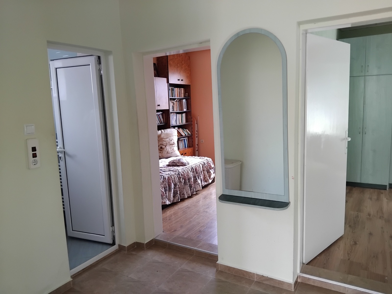 Продава КЪЩА, с. Червена вода, област Русе, снимка 13 - Къщи - 53986591