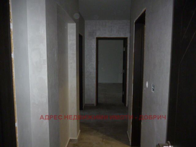 Продава 3-СТАЕН, гр. Добрич, Център, снимка 14 - Апартаменти - 56618935