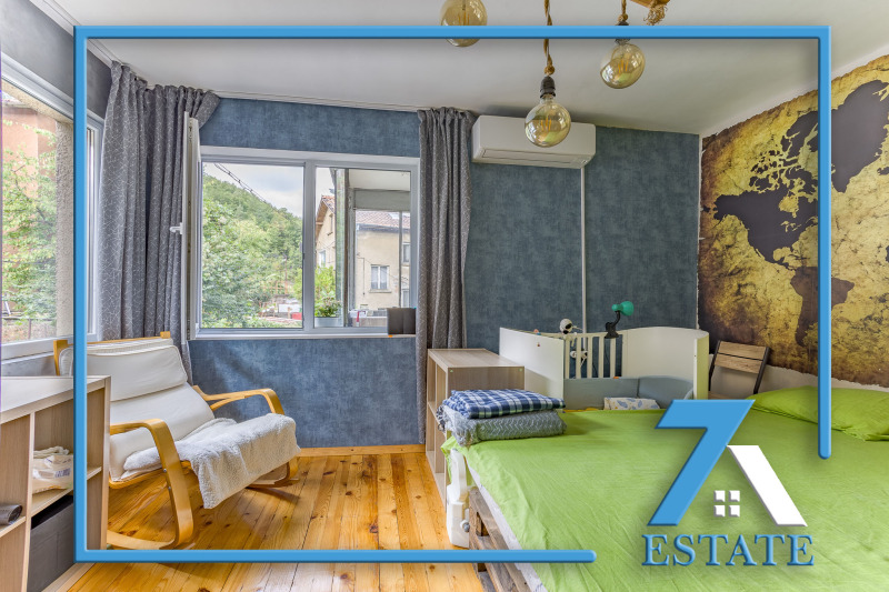 Till salu  Hus Golv region Sofia , Svoge , 89 kvm | 51644169