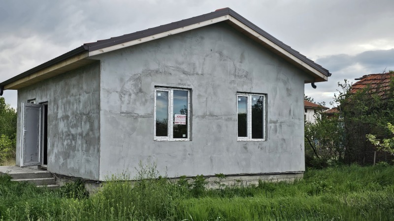 Продава КЪЩА, с. Белозем, област Пловдив, снимка 2 - Къщи - 49230555