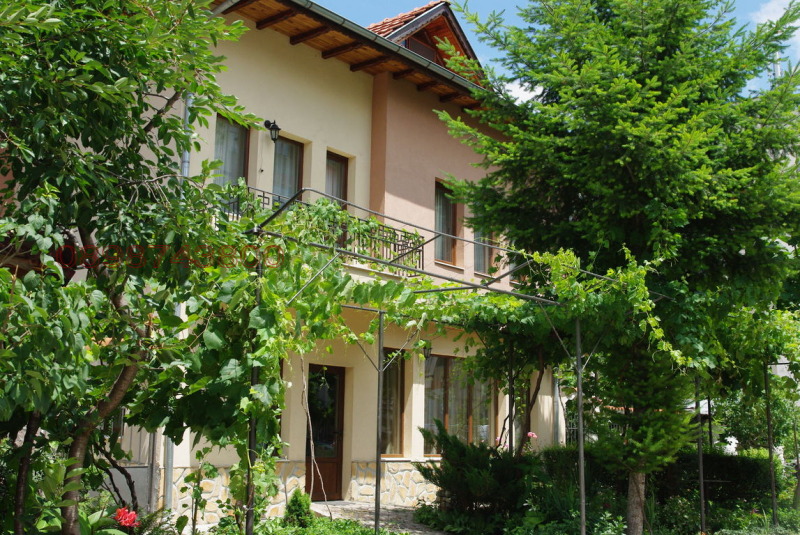 Продава  Къща град Пловдив , Кършияка , 360 кв.м | 98172295 - изображение [2]