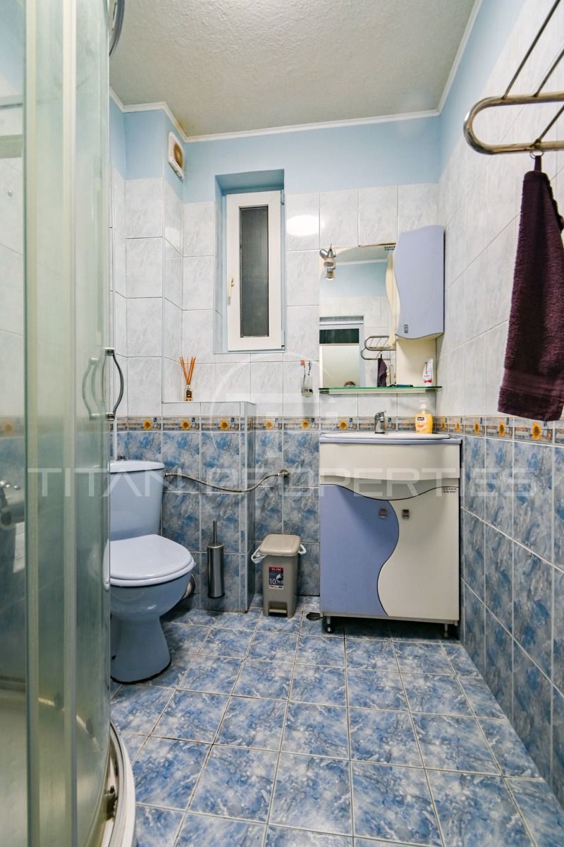 Продава КЪЩА, гр. София, Надежда 2, снимка 15 - Къщи - 52402102