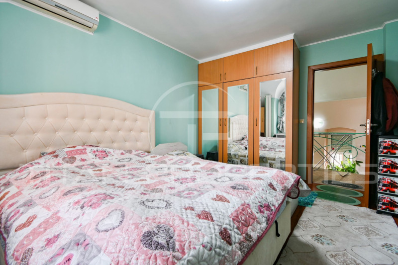 Продава КЪЩА, гр. София, Надежда 2, снимка 10 - Къщи - 52402102