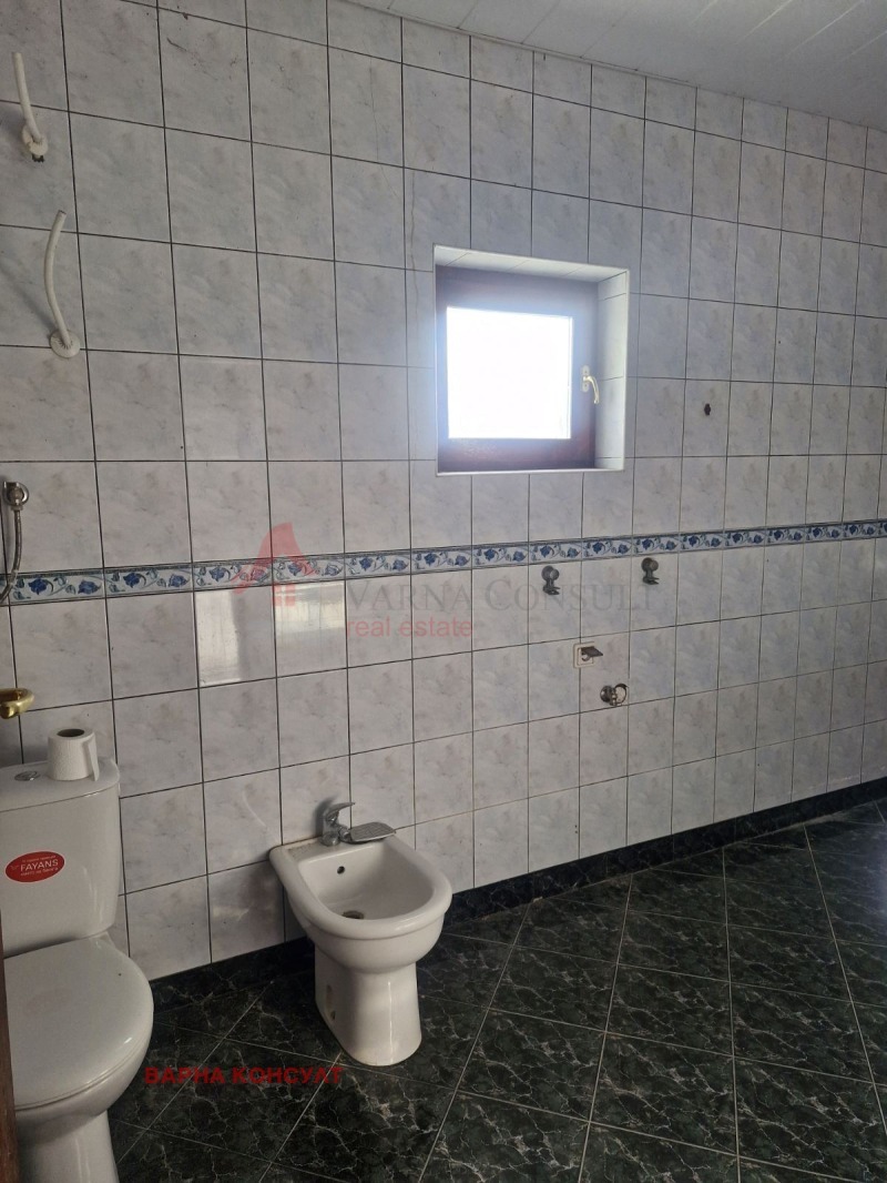 Продава КЪЩА, с. Приселци, област Варна, снимка 12 - Къщи - 53535067