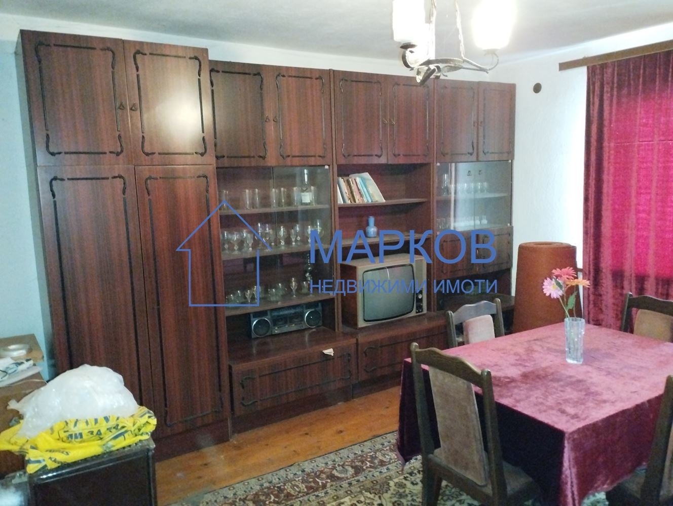 Продава КЪЩА, с. Райово, област София област