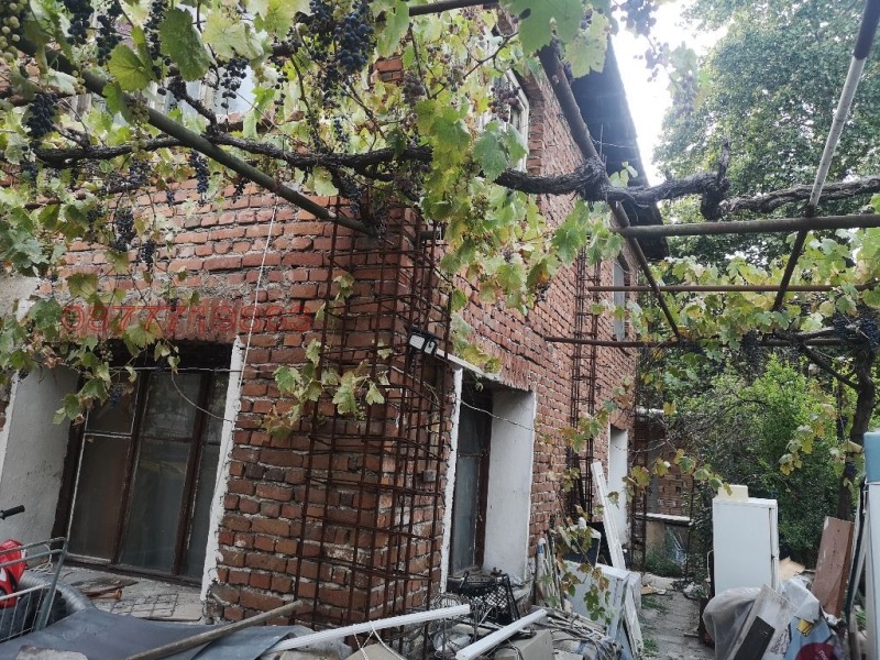 Продава КЪЩА, гр. Пловдив, Кършияка, снимка 3 - Къщи - 53013964