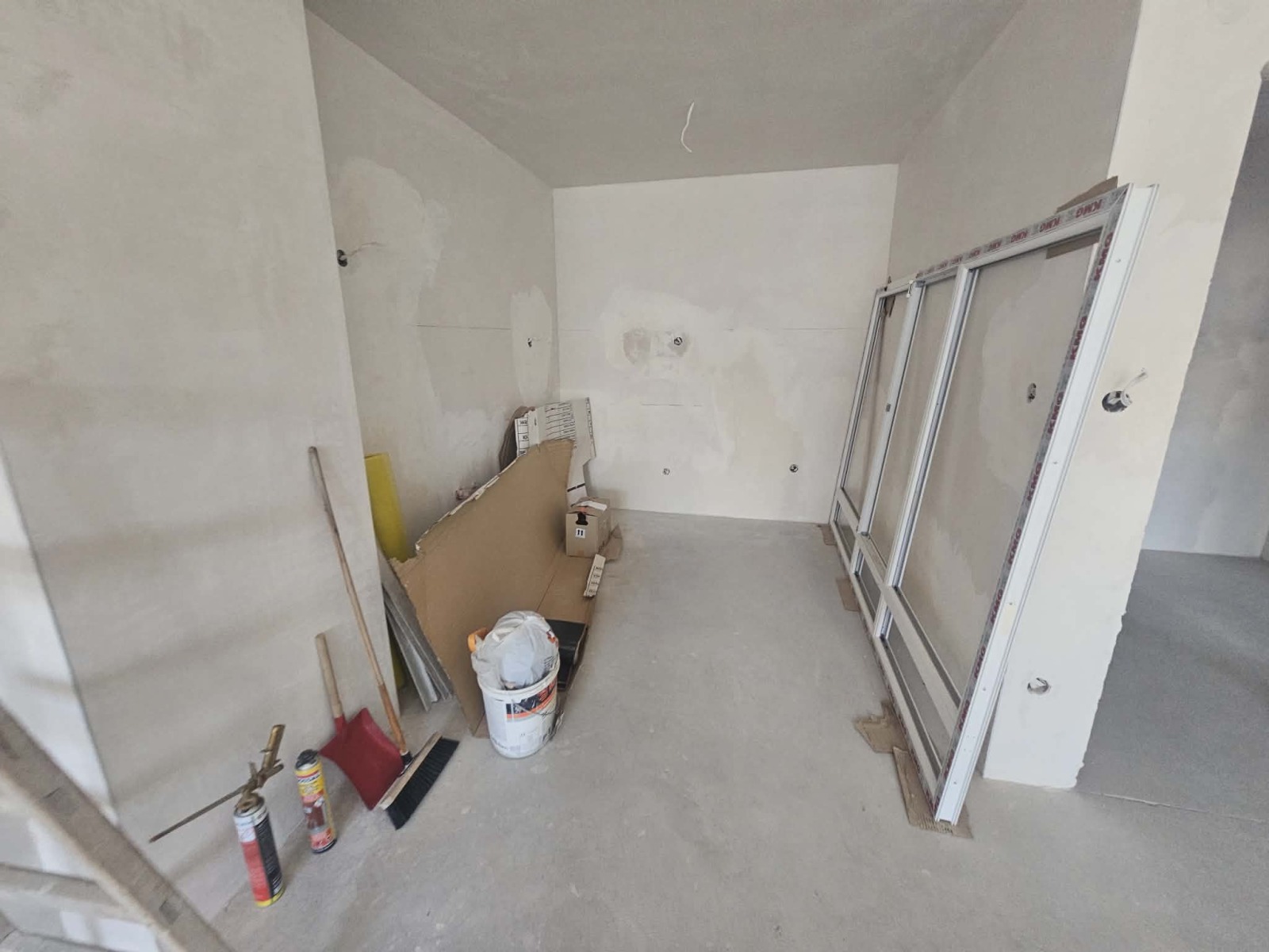 Продава 2-СТАЕН, гр. Кърджали, Възрожденци, снимка 2 - Апартаменти - 52834156