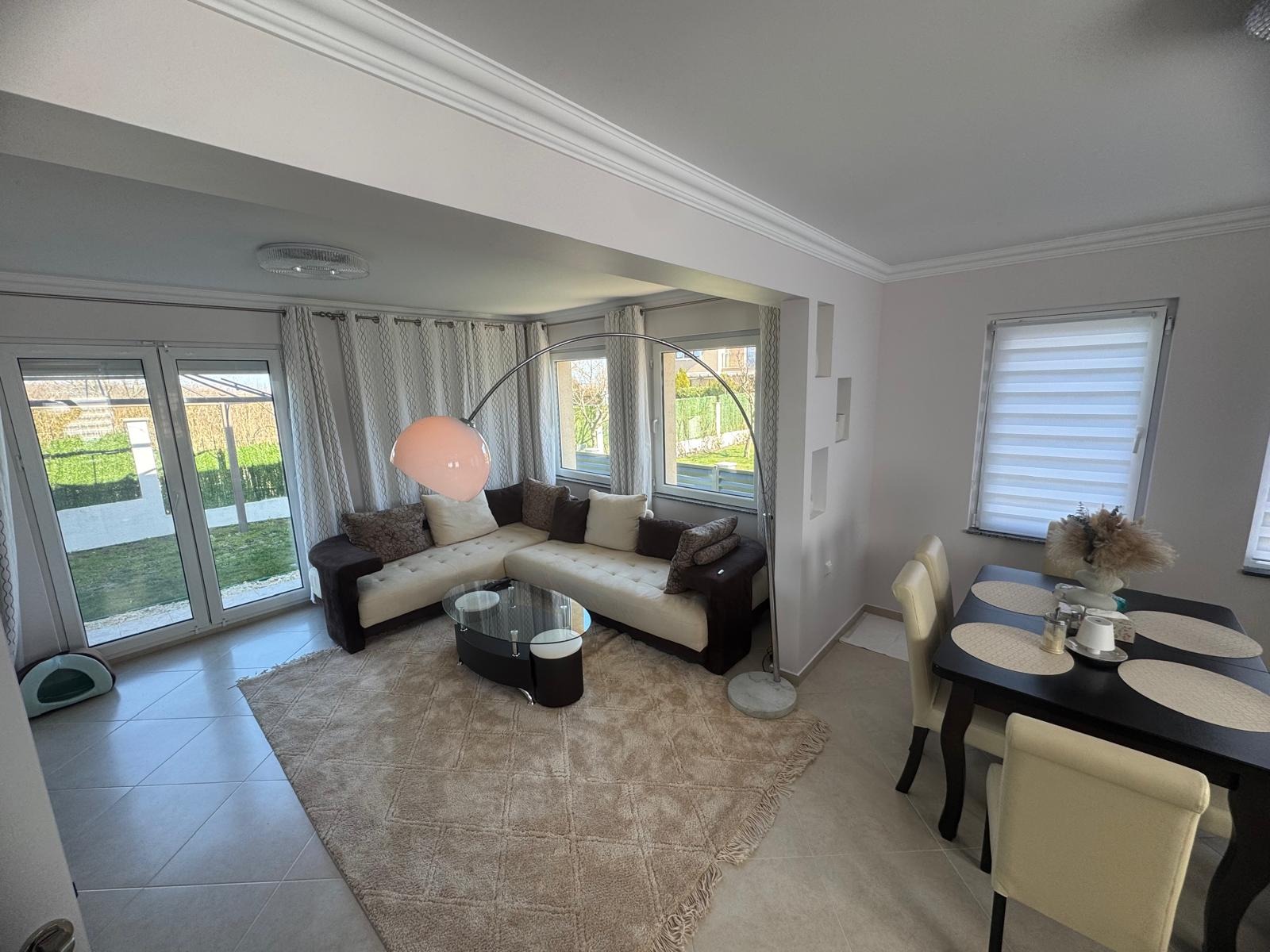 Продава КЪЩА, гр. Бургас, Сарафово, снимка 2 - Къщи - 54497157