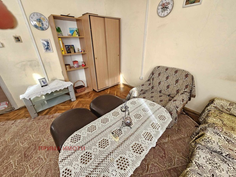 Продава КЪЩА, гр. Варна, Автогара, снимка 4 - Къщи - 48698105