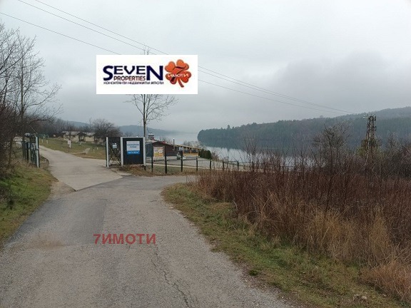 Продава ПАРЦЕЛ, с. Лобош, област Перник, снимка 3 - Парцели - 52884163