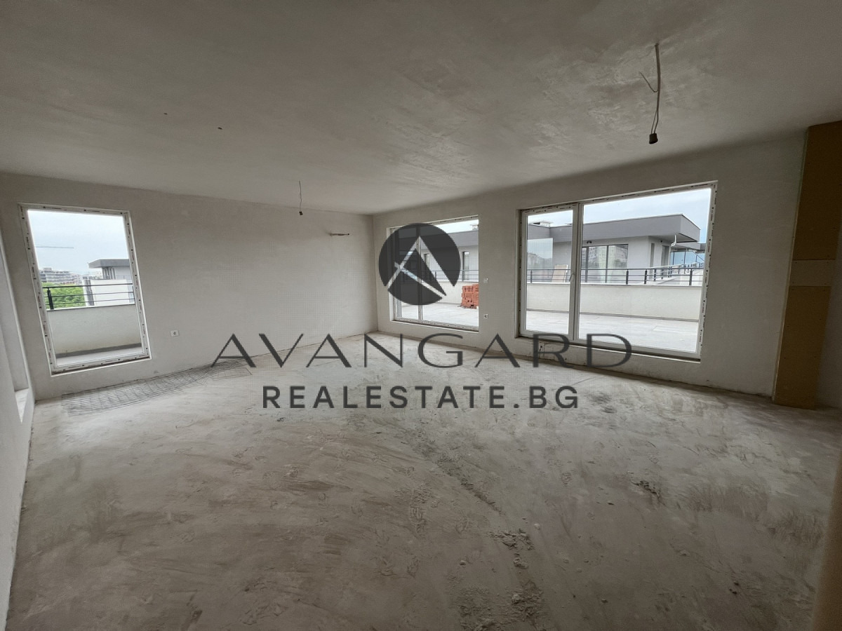 Продава 3-СТАЕН, гр. Пловдив, Остромила