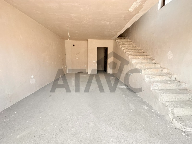 Προς πώληση  Μεζονέτα Πλοβδηβ , ΤΣενταρ , 166 τ.μ | 76097001