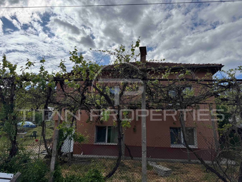 Продава  Етаж от къща област Кюстендил , гр. Дупница , 64 кв.м | 74083748