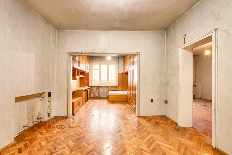 Продава 4-СТАЕН в град София, Център - 124 кв.м / 370 000 € » 723 657.10 лв., МАНАСО