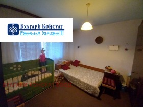 2 Schlafzimmer Buzludscha, Kjustendil 11