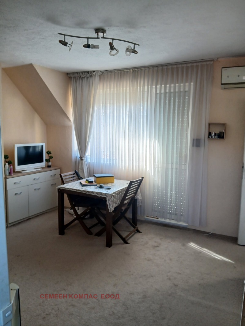 Продава  2-стаен град Пловдив , Младежки Хълм , 67 кв.м | 38063273 - изображение [2]