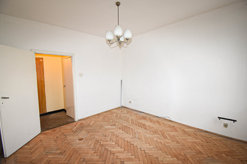 Продава 2-СТАЕН, гр. София, Свобода, снимка 2 - Апартаменти - 52736555