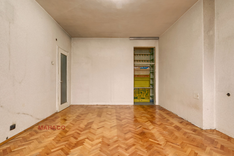 Продава 4-СТАЕН, гр. София, Център, снимка 5 - Апартаменти - 52616349